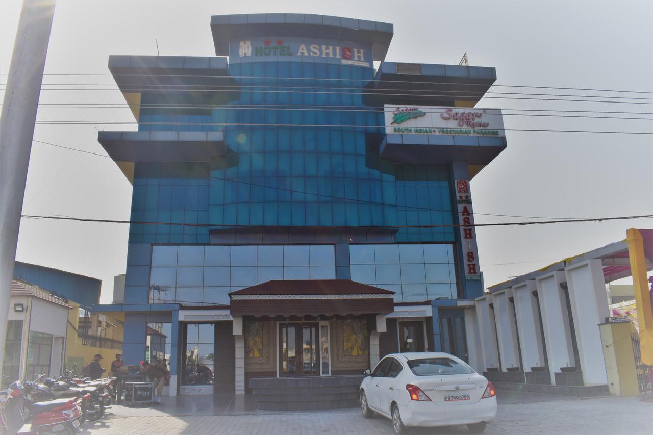Hotel Ashish Continental Phagwāra Exterior foto